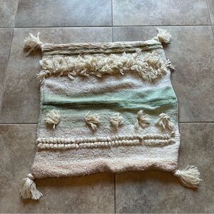 EXCELLENT ANTHROPOLOGIE HOME TEXTURED ZIPPERED PILLOW COVER WOW!